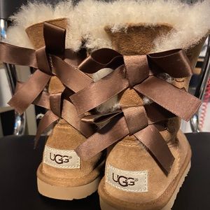 Ugg Bailey bow II
